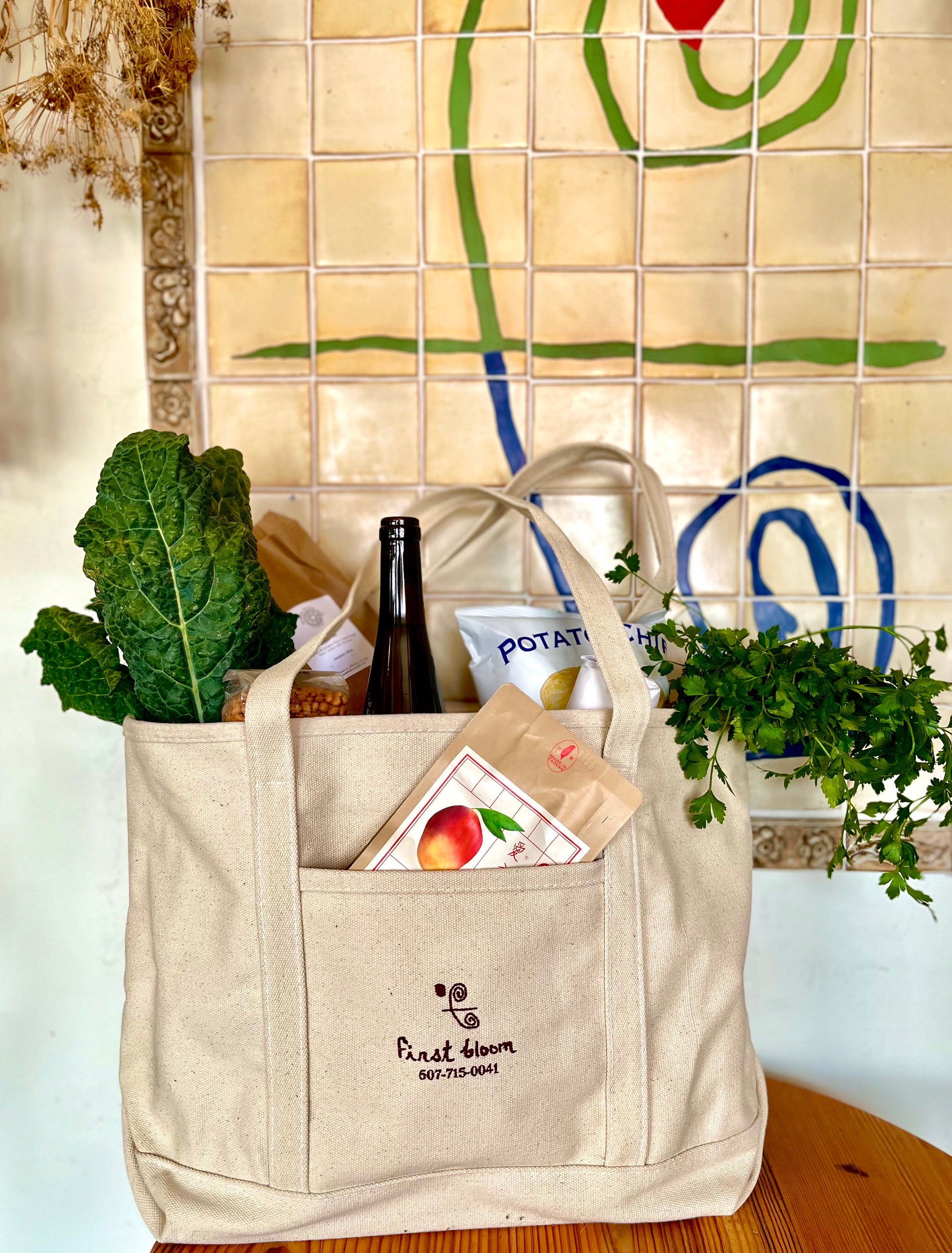 Market canvas bag with fresh groceries in it